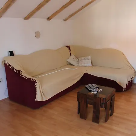 Odak Apartment Ugljan